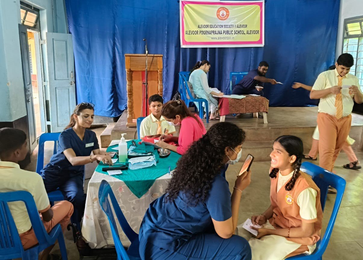 Dental Awareness Program and Check-Up at Alevoor Poornaprajna Public School