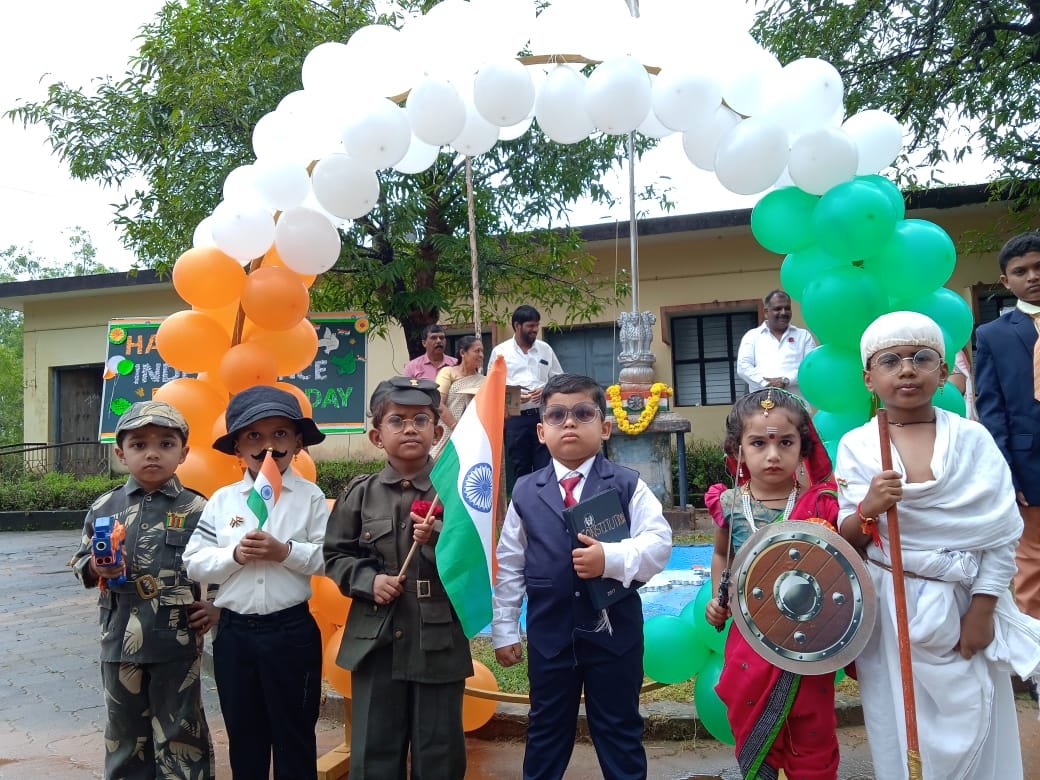 Independence Day Celebration at Alevoor Poornaprajna Public School